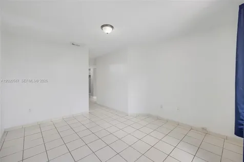 8423 SW 209th Street Cutler Bay FL 33189