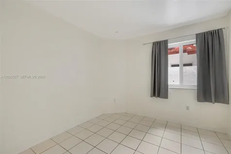 8423 SW 209th Street Cutler Bay FL 33189