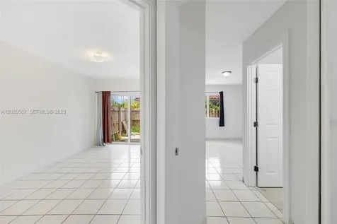 8423 SW 209th Street Cutler Bay FL 33189