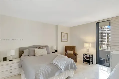 520 Brickell Key Drive Miami FL 33131