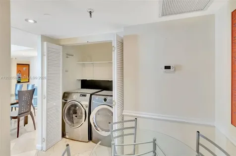 520 Brickell Key Drive Miami FL 33131