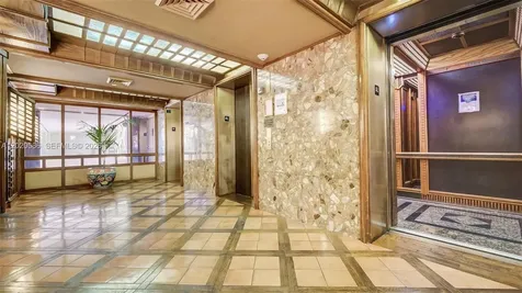 520 Brickell Key Drive Miami FL 33131