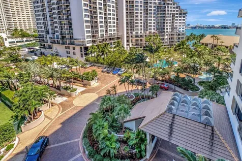 520 Brickell Key Drive Miami FL 33131