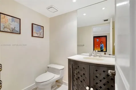 520 Brickell Key Drive Miami FL 33131