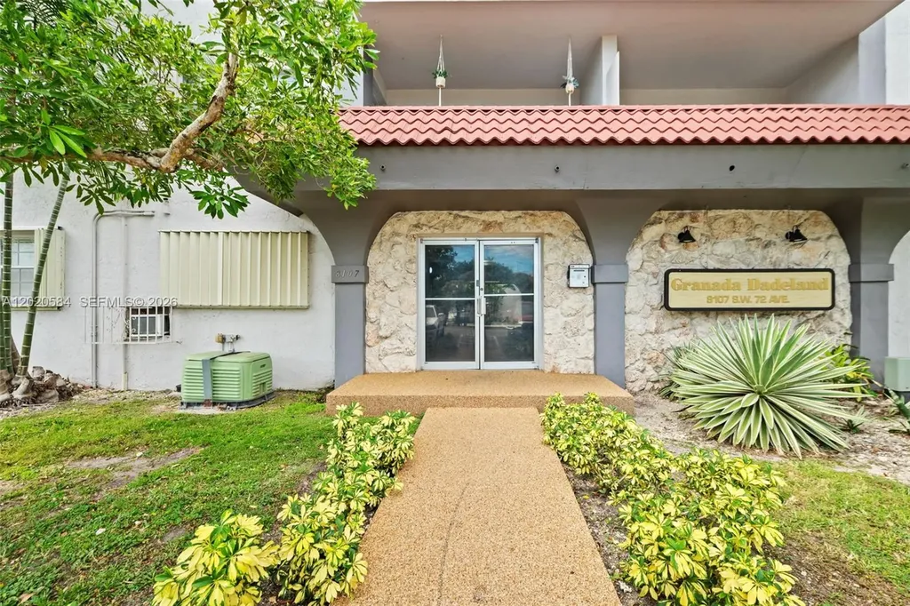 8107 SW 72nd Avenue Miami FL 33143