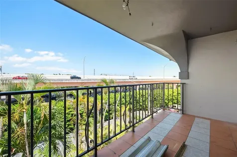 8107 SW 72nd Avenue Miami FL 33143