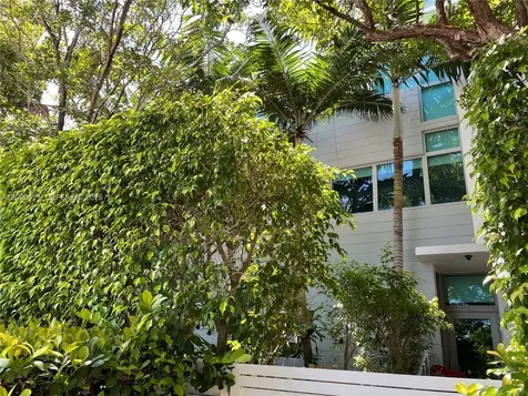 734 Michigan Avenue Miami Beach FL 33139