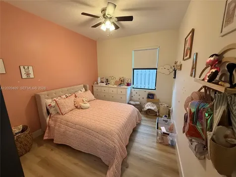 2945 SE 3rd Street Homestead FL 33033