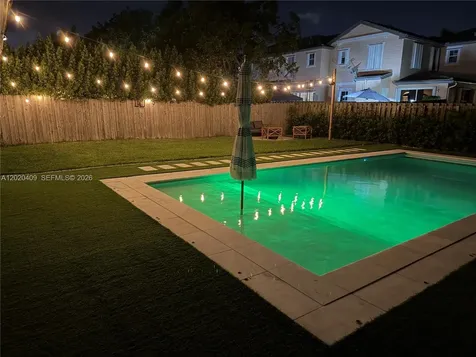 2945 SE 3rd Street Homestead FL 33033