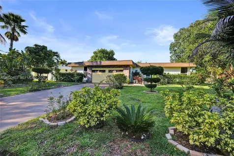 6408 NW 72nd Avenue Tamarac FL 33321