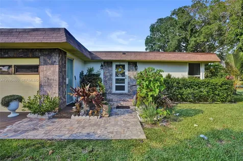 6408 NW 72nd Avenue Tamarac FL 33321