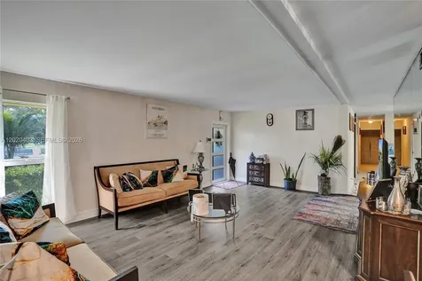 6408 NW 72nd Avenue Tamarac FL 33321