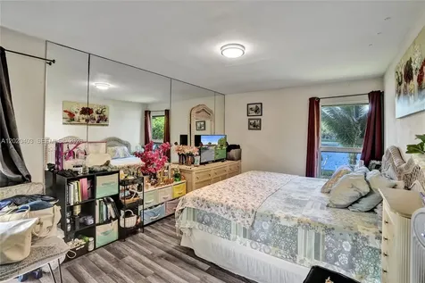 6408 NW 72nd Avenue Tamarac FL 33321