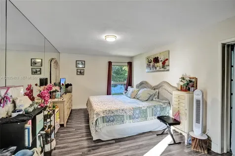 6408 NW 72nd Avenue Tamarac FL 33321