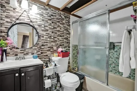 6408 NW 72nd Avenue Tamarac FL 33321