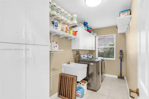 321 NW 193rd Avenue Pembroke Pines FL 33029