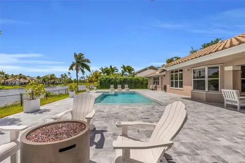 321 NW 193rd Avenue Pembroke Pines FL 33029