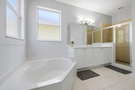 977 NE 37th Place Homestead FL 33033