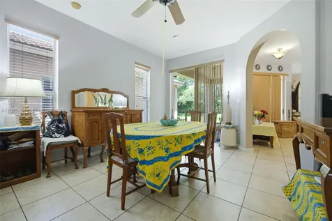 977 NE 37th Place Homestead FL 33033