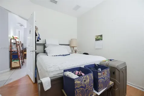 977 NE 37th Place Homestead FL 33033