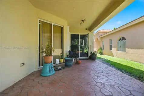 977 NE 37th Place Homestead FL 33033