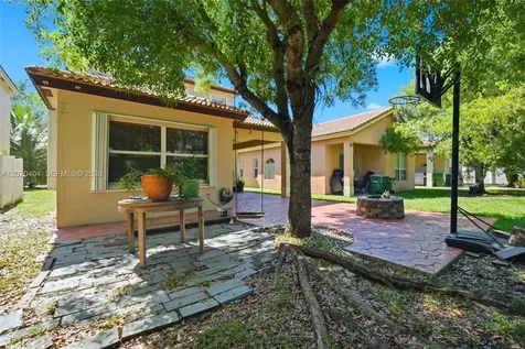 977 NE 37th Place Homestead FL 33033