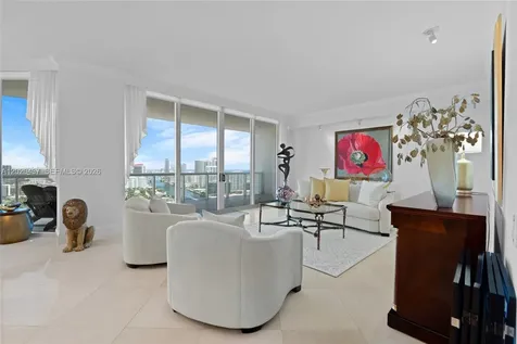 21200 Point Place Aventura FL 33180