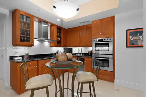 21200 Point Place Aventura FL 33180