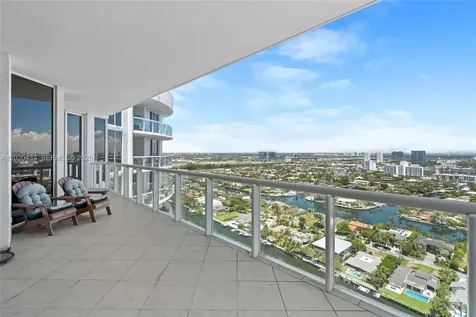 21200 Point Place Aventura FL 33180