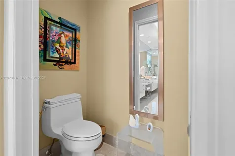 21200 Point Place Aventura FL 33180