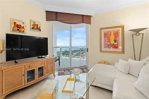 21200 Point Place Aventura FL 33180