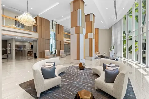 21200 Point Place Aventura FL 33180