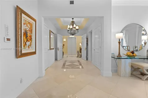 21200 Point Place Aventura FL 33180
