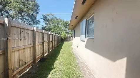 2125 NW 66th Street Miami FL 33147
