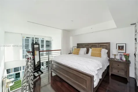 41 SE 5th Street Miami FL 33131