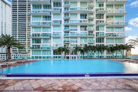 41 SE 5th Street Miami FL 33131