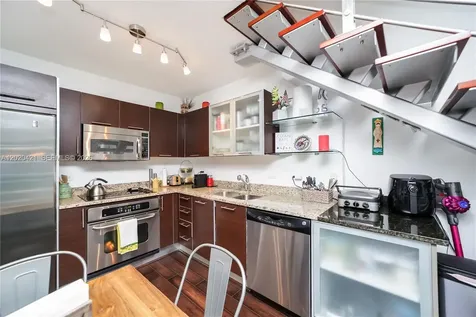 41 SE 5th Street Miami FL 33131