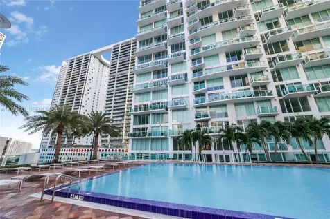 41 SE 5th Street Miami FL 33131