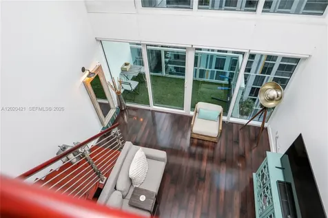 41 SE 5th Street Miami FL 33131