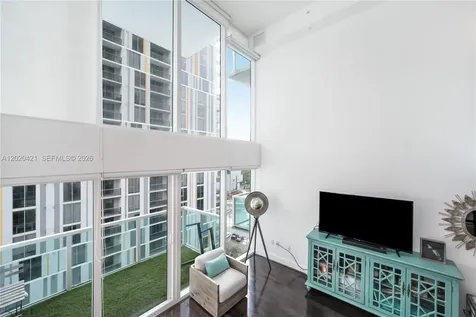 41 SE 5th Street Miami FL 33131