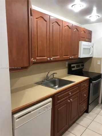 210 Lakeview Drive Weston FL 33326