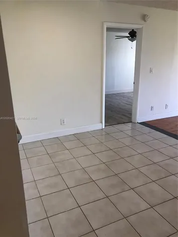 210 Lakeview Drive Weston FL 33326