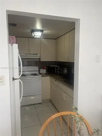 6620 W 2nd Court Hialeah FL 33012