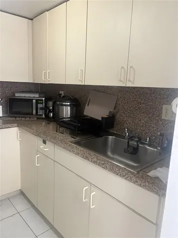 6620 W 2nd Court Hialeah FL 33012