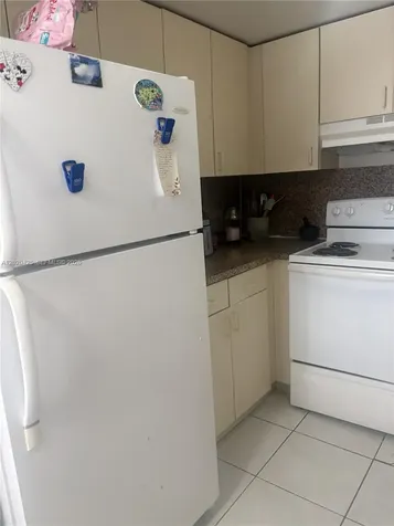 6620 W 2nd Court Hialeah FL 33012