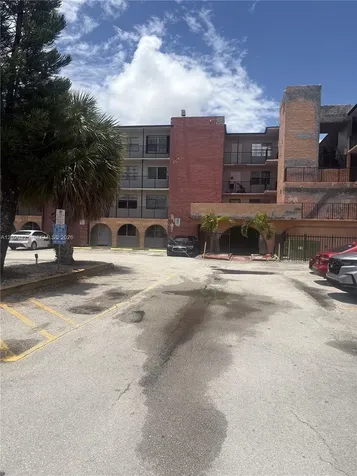 6620 W 2nd Court Hialeah FL 33012