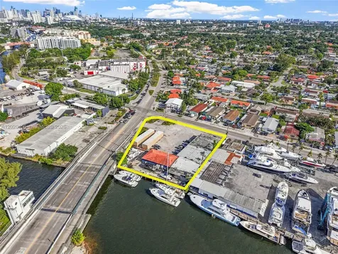3066 NW River Drive Miami FL 33142