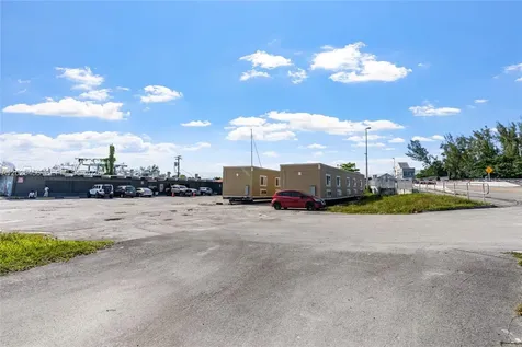 3066 NW River Drive Miami FL 33142