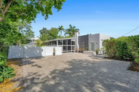 11144 NE 8th Court Biscayne Park FL 33161