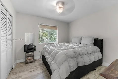 8025 NW 8th Street Miami FL 33126